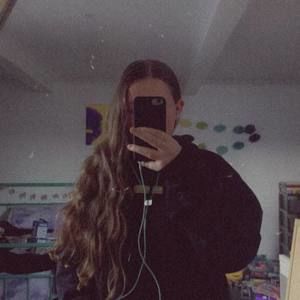 Meet your Posher, Lily